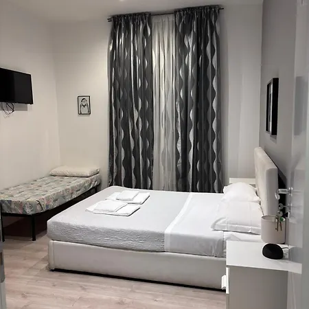 Spazio Cavour 4* רומא