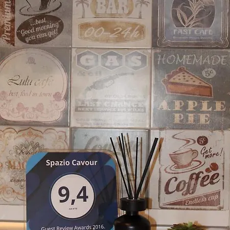 Spazio Cavour ゲストハウス 4*