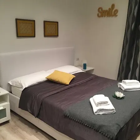 Spazio Cavour 2* Rome