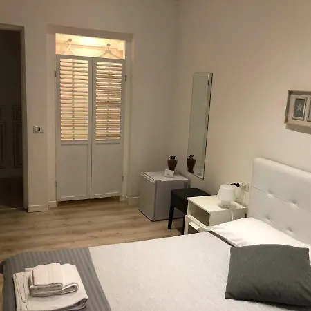 Spazio Cavour 4* ローマ